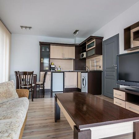 Cozy One-Bedroom Apartment In Night Breeze Burgas City Exterior foto