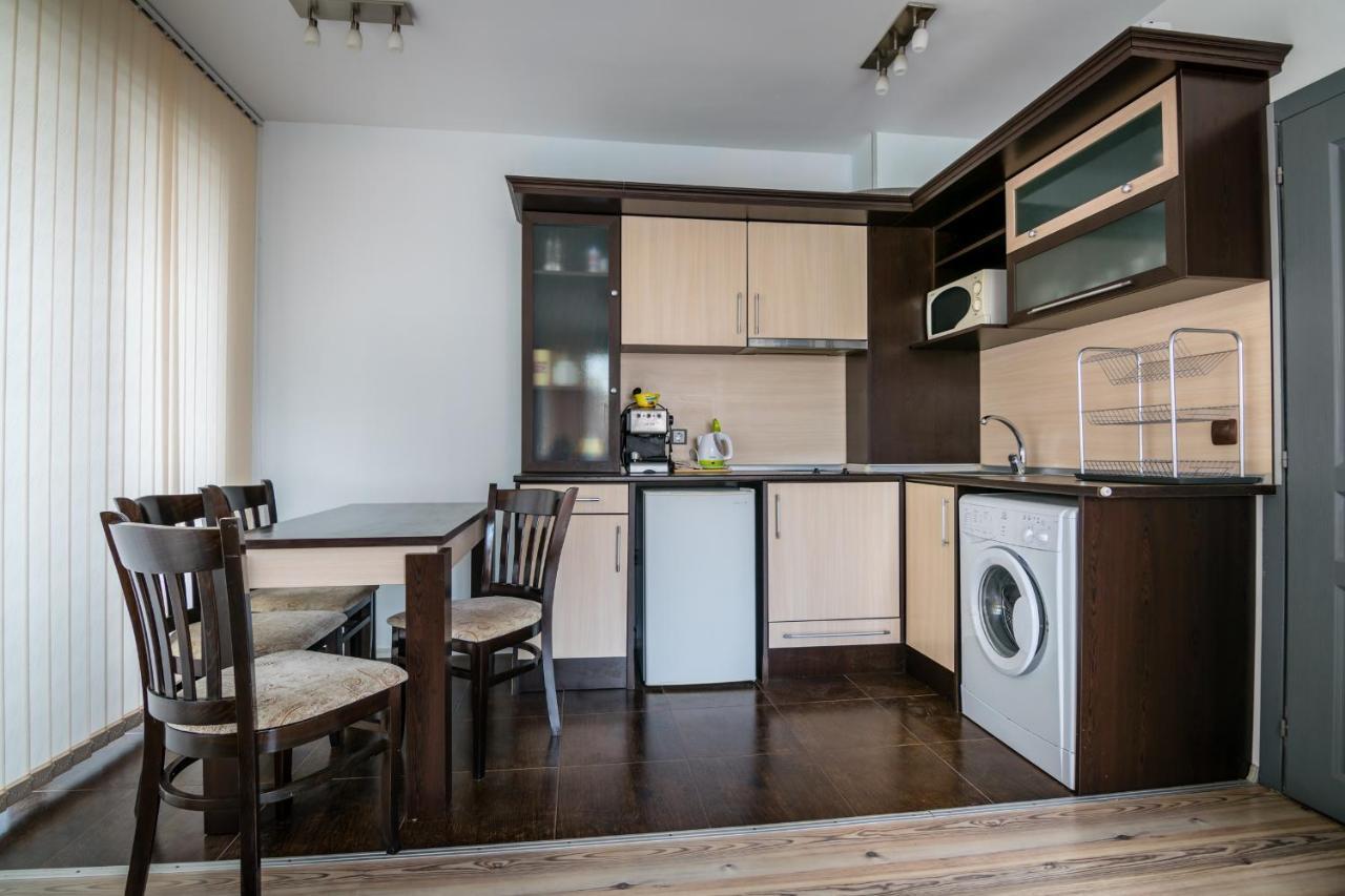 Cozy One-Bedroom Apartment In Night Breeze Burgas City Exterior foto