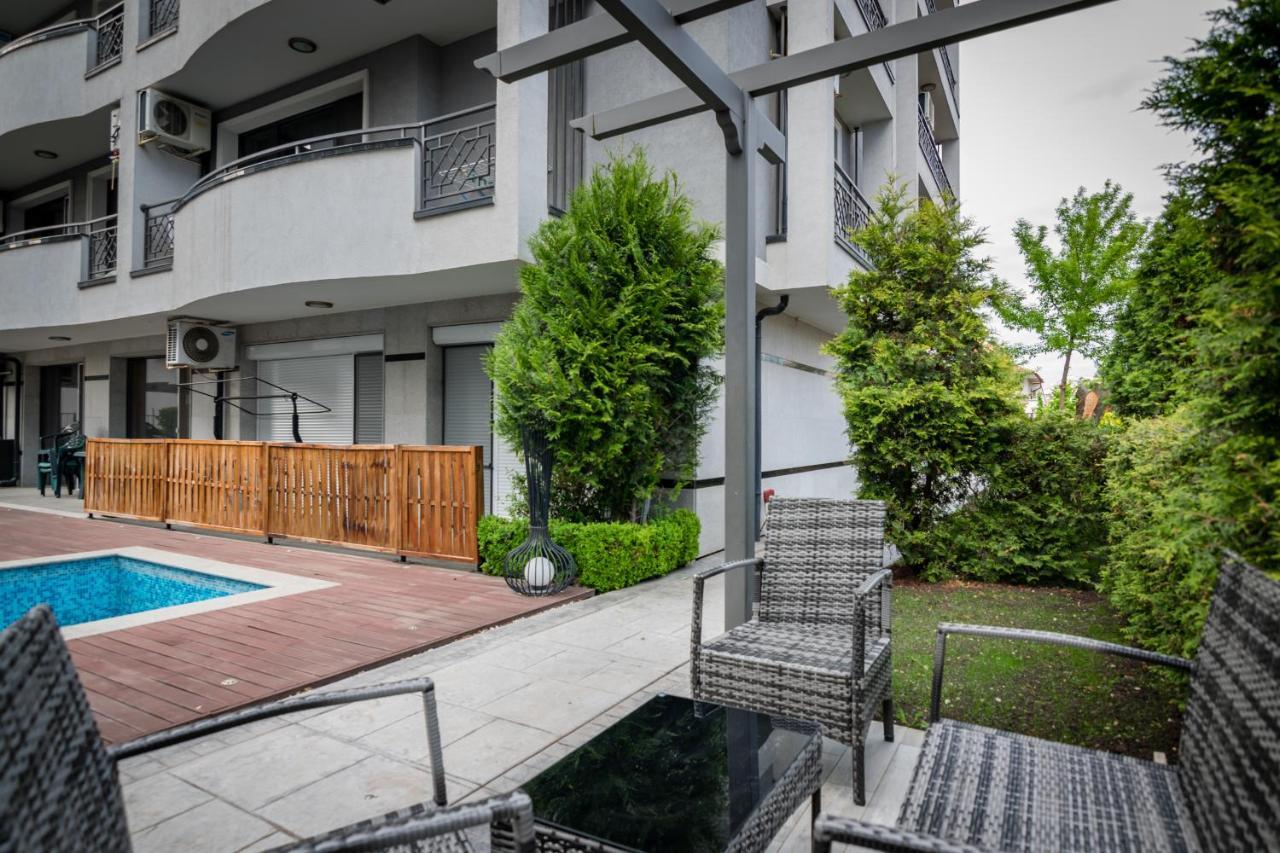 Cozy One-Bedroom Apartment In Night Breeze Burgas City Exterior foto